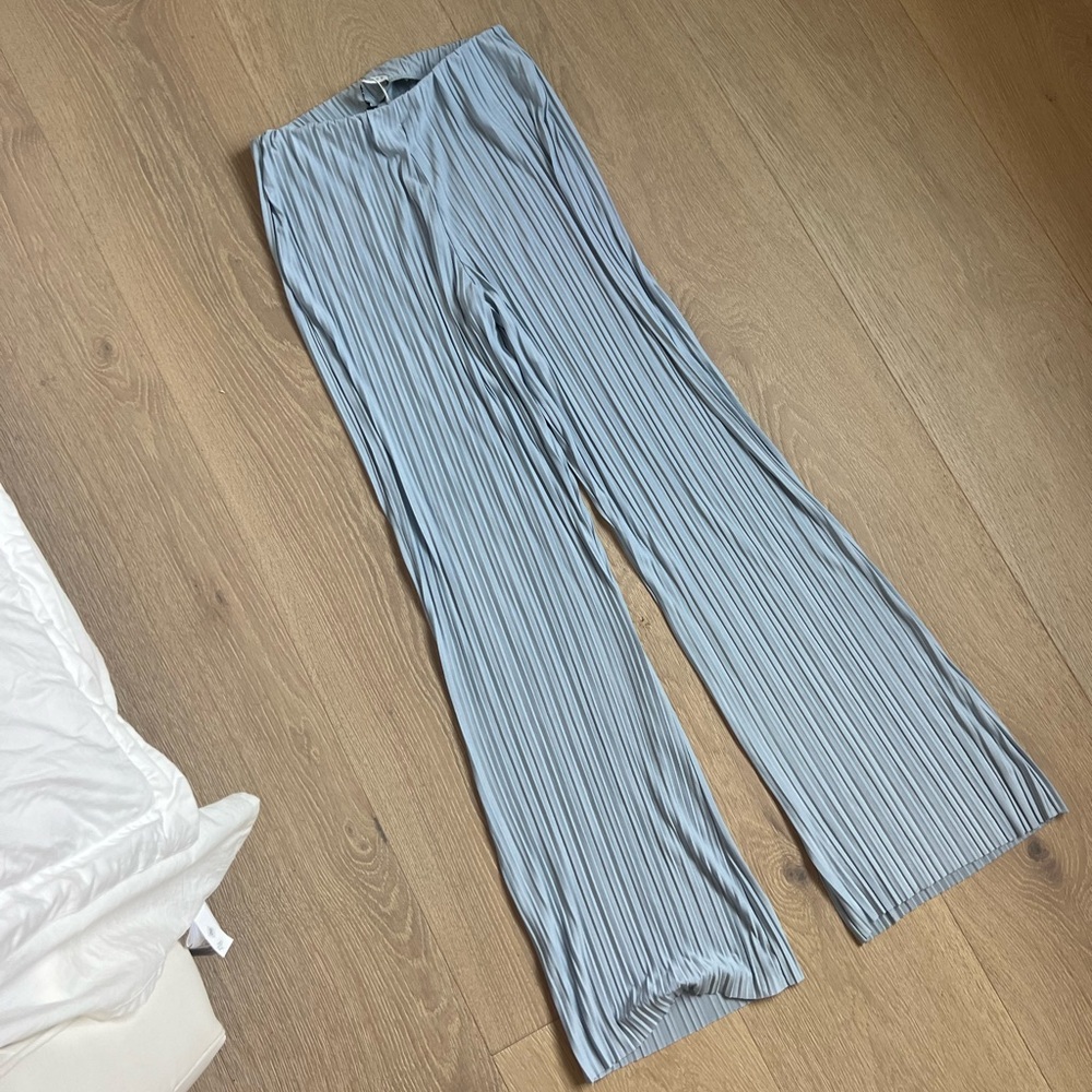 ZARA LIGHT BLUE PLEATED PANTS LARGE NEVER WORN